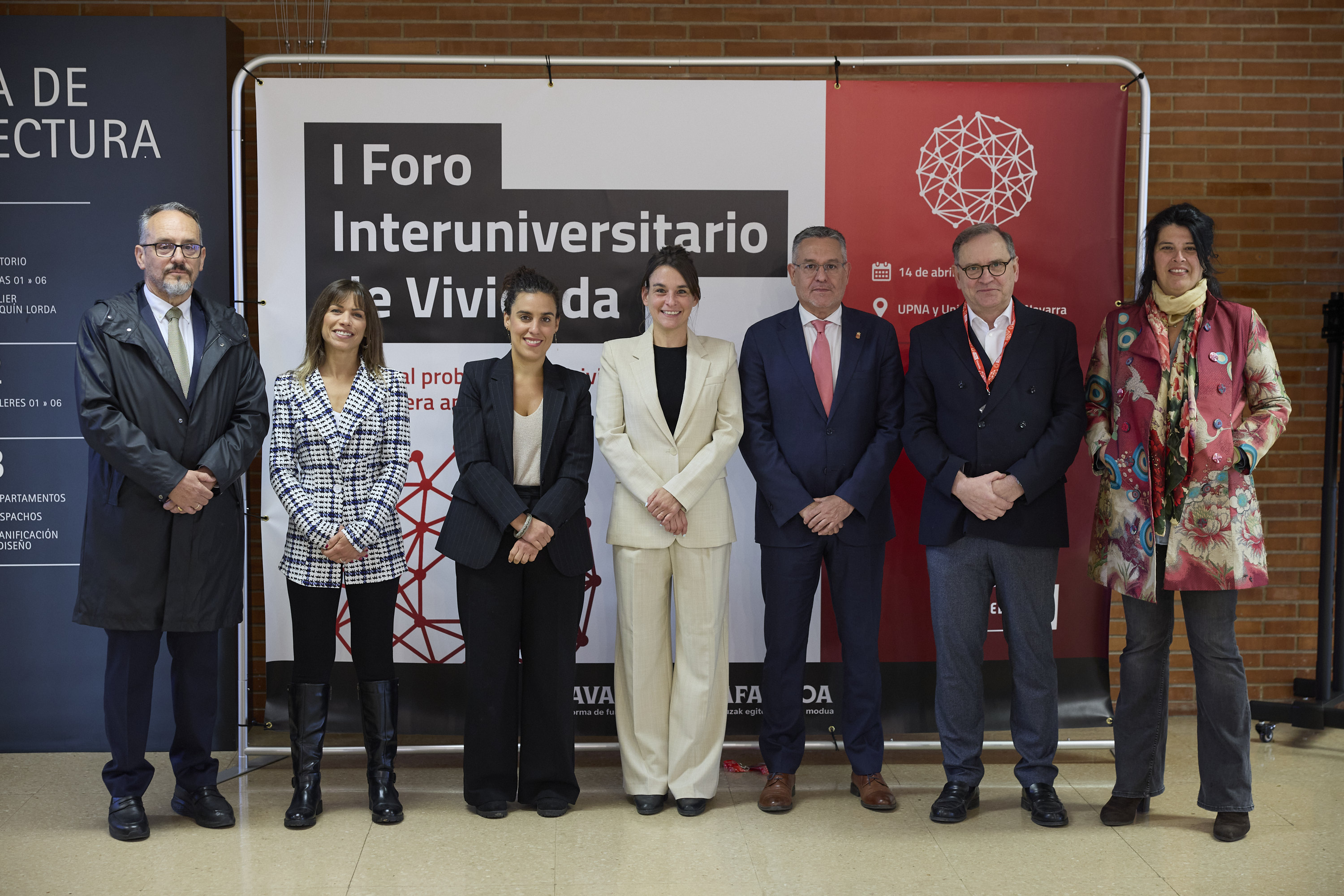 Miembros participantes en el I Foro Interuniversitario de Vivienda