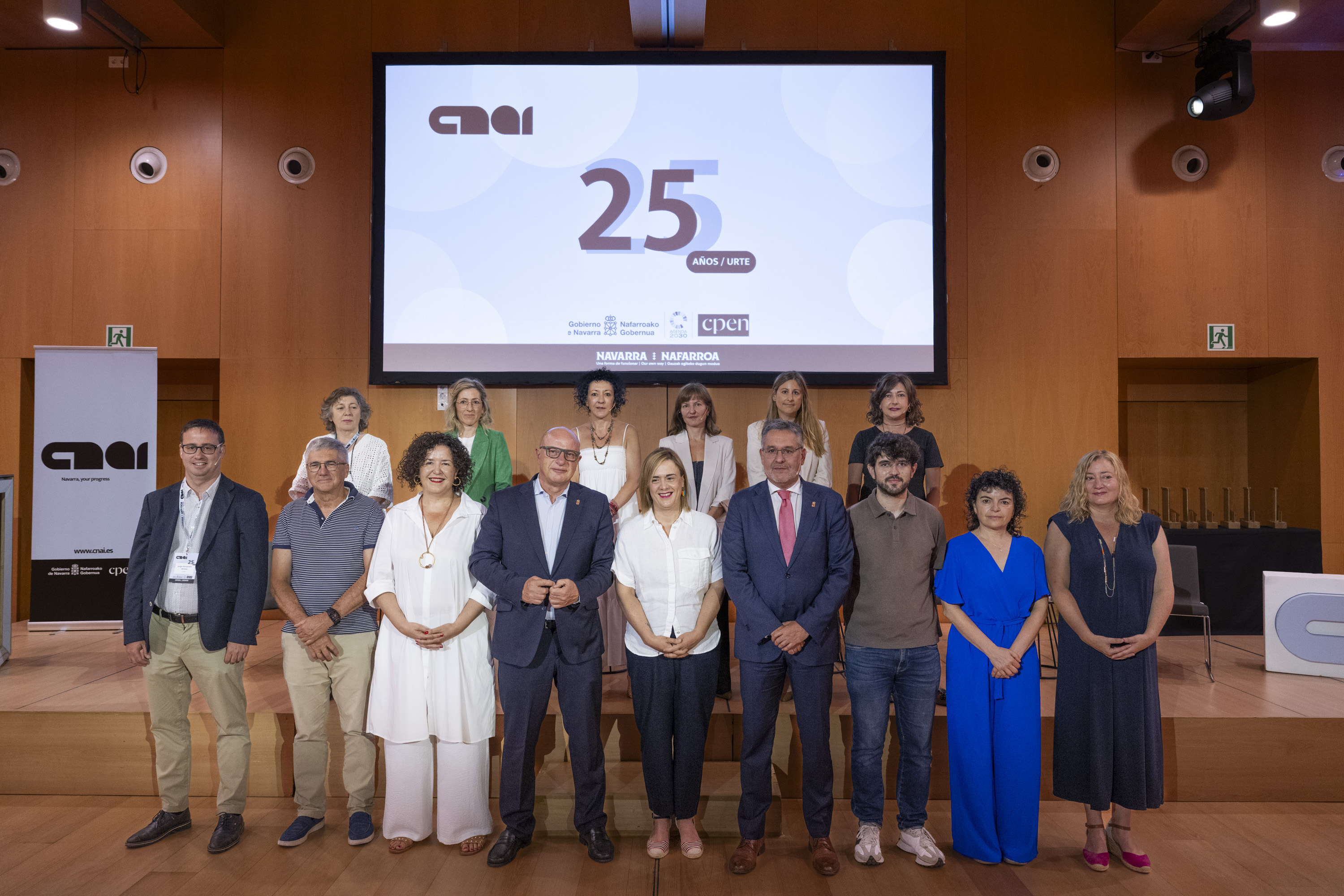 Foto de los participantes en el 25 aniversario de CNAI