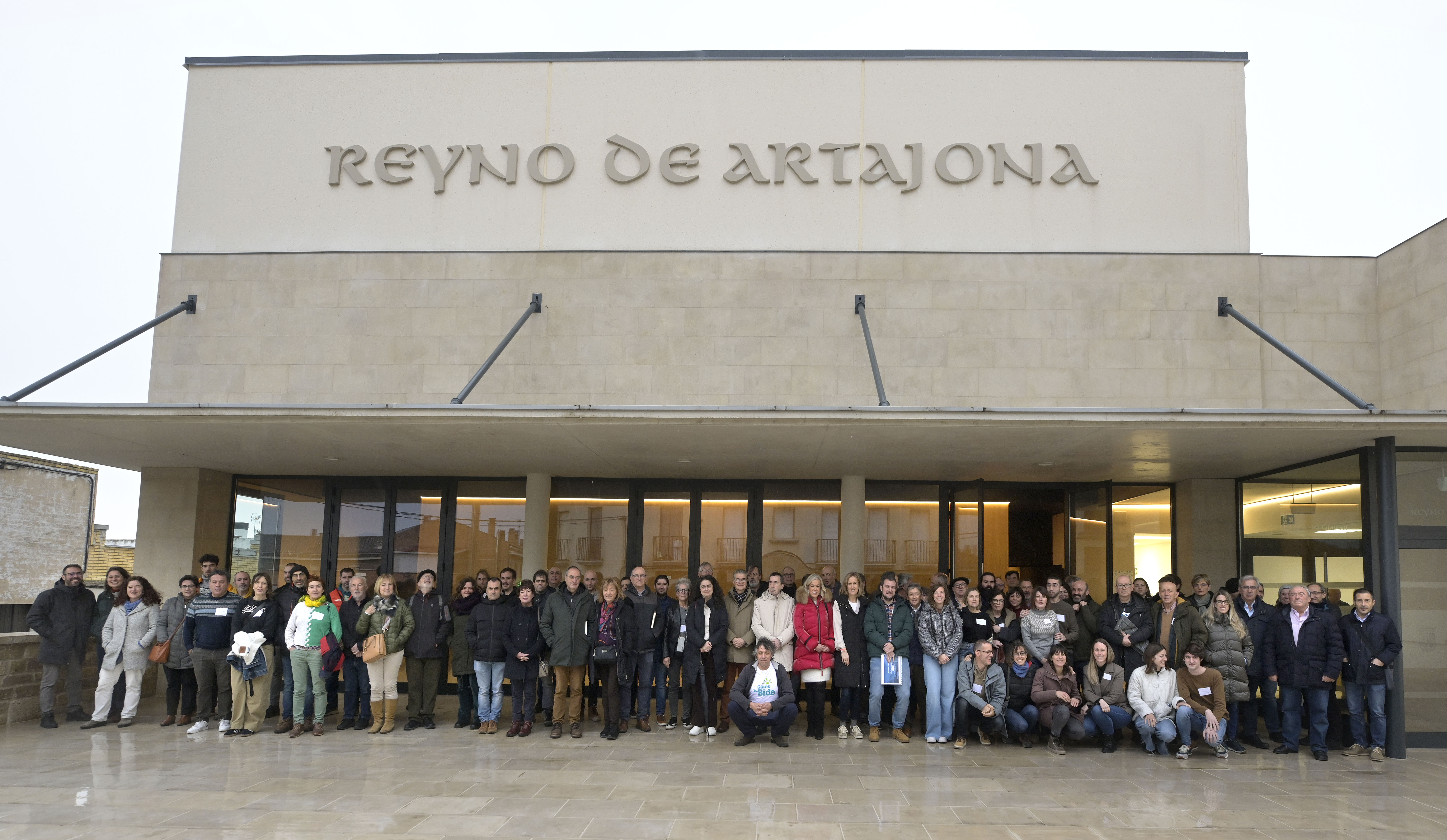  Foto de grupo del Encuentro de Comunidades Energéticas celebrada en Artajona.