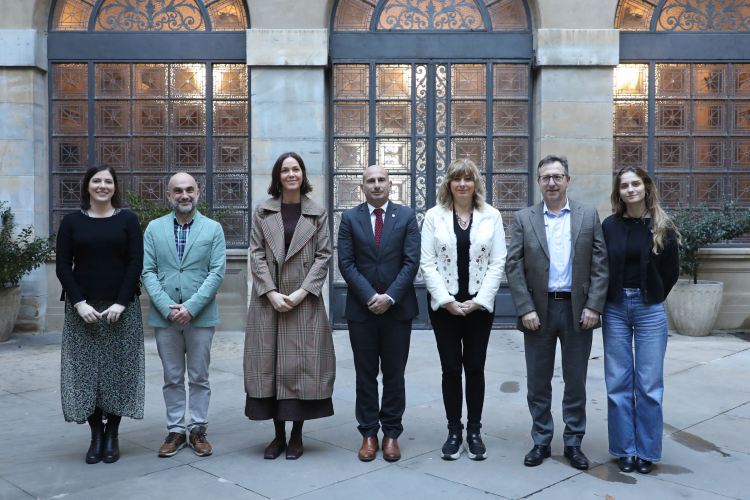 Fotografía de los asistentes al acto